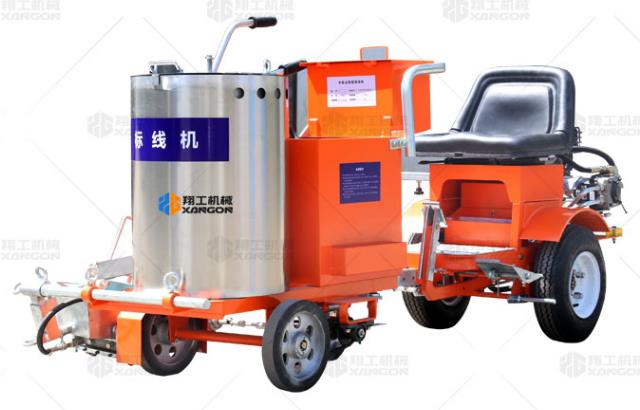 熱熔劃線機配置助力車，高施工高標線質(zhì)量